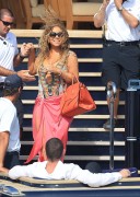 Мэрайя Кэри (Mariah Carey) Boobs Spills Out Of Her Tight Swimsuit In Ibiza - 01.07.2015 - 55xHQ 2047ca420660925