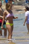 Люси Хейл (Lucy Hale) With Her Boyfriend Wearing A Bikini On The Beach In Hawaii, 30.06.2015 (30xHQ) 30c6f7420660455