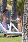 Люси Хейл (Lucy Hale) With Her Boyfriend Wearing A Bikini On The Beach In Hawaii, 30.06.2015 (30xHQ) 43a25a420660416