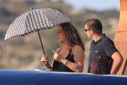 Мэрайя Кэри (Mariah Carey) Wearing A Bikini Top On A Yacht In Ibiza, 30.06.2015 - 42xHQ 48332c420660988