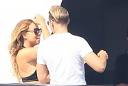 Мэрайя Кэри (Mariah Carey) Wearing A Bikini Top On A Yacht In Ibiza, 30.06.2015 - 42xHQ A369dd420660991