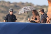 Мэрайя Кэри (Mariah Carey) Wearing A Bikini Top On A Yacht In Ibiza, 30.06.2015 - 42xHQ Edfa0e420660998