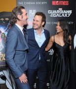 Крис Прэтт (Chris Pratt) The Cinema Society with Men's Fitness & FIJI Water host a screening of 'Guardians of the Galaxy', Crosby Street Hotel, New York, 2014 (83xHQ) 49ef89422501872