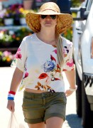Бритни Спирс (Britney Spears) Spotted In Calabasas, 03.07.2015 (48xHQ) 659d5c423010154