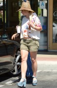Бритни Спирс (Britney Spears) Spotted In Calabasas, 03.07.2015 (48xHQ) F58af2423010050
