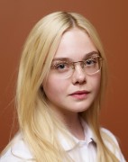 Эль Фаннинг (Elle Fanning) Guess Studio Portrait's during 2012 TIFF for 'Ginger And Rosa, 07.09.2012 (15xHQ) D09d2d423176262
