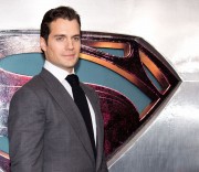 Генри Кавилл (Henry Cavill) Man of Steel Premiere at Alice Tully Hall in New York City, 10.06.2013 (66xHQ) 038055423560262