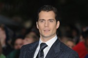 Генри Кавилл (Henry Cavill) Man of Steel Premiere at Empire Leicester Square in London, 12.06.2013 (16xHQ) 10cb43423560683