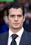 Генри Кавилл (Henry Cavill) Man of Steel Premiere at Empire Leicester Square in London, 12.06.2013 (16xHQ) 4aaf4f423560795