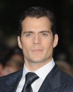 Генри Кавилл (Henry Cavill) Man of Steel Premiere at Empire Leicester Square in London, 12.06.2013 (16xHQ) A4d6d4423560854