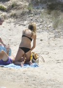 Хайди Клум (Heidi Klum) - Bikini Candids On The Beach In The Mediterranean, 25.07.2015 - 63xHQ A5d870424745482