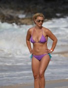 Бритни Спирс (Britney Spears) Bikini Pics On The Beach In Kauai, Hawaii, 24.07.2015 (39xHQ) Af2997424745775
