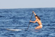 Мишель Родригес (Michelle Rodriguez) Candids Paddleboarding In St. Tropez, France, 24.07.2015 (51xHQ) Bdcf03424746012