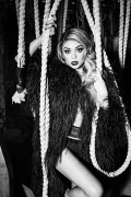 Сара Хайланд (Sarah Hyland) «Galore» photoshoot 2015 (9xHQ) 8f1b49426312661