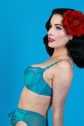  Дита фон Тиз (Dita von Teese) Vintage Lingerie Classic 1950's Photoshoot 2015 (111xHQ) C207ea427047637