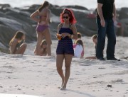 Рианна (Rihanna) enjoys a winter break on the beach in Barbados, 2010 (50xHQ) 06247a427813144