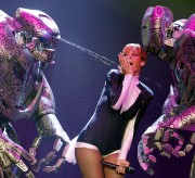 Рианна (Rihanna) Performs at 2010 Echo Awards in Berlin 2010-03-04 (44xHQ) 25c4c4427814461