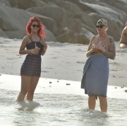 Рианна (Rihanna) enjoys a winter break on the beach in Barbados, 2010 (50xHQ) 325c64427813030