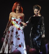 Рианна (Rihanna) Brit Awards at the O2 Arena-Show, London, 02.15.2011 (21xHQ) C7d252427813636