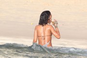 Рианна (Rihanna) On the beach, Barbados, 2013-12-28 (82xHQ) 98f8d7428089077
