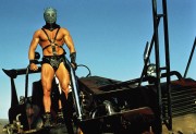 Безумный Макс 2: Воин дороги / Mad Max 2: The Road Warrior (Мэл Гибсон, 1981) 5138df428099569