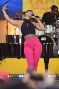 Алисия Кейс (Alicia Keys) Performs on Good Morning America, Rumsey Playfield, New York City, 30.08.2013 - 40xНQ 0696dd428548918
