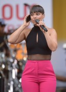 Алисия Кейс (Alicia Keys) Performs on Good Morning America, Rumsey Playfield, New York City, 30.08.2013 - 40xНQ 18214b428548252