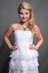 Stefanie Scott - Teen Choice Awards Portraits, 2011