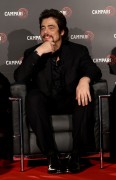 Бенисио Дель Торо (Benicio Del Toro) The Red Affair, Campari Calendar 2011 Press Conference (21 October 2010) (29xHQ) 206d47429772958