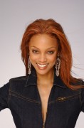 Тайра Бэнкс (Tyra Banks) Harry Langdon Photoshoot 2004 - 36xHQ A90af8429785892