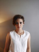 Жюльет Бинош, Кристен Стюарт (Kristen Stewart, Juliette Binoche) ‘Clouds of Sils Maria’ New York Times Portraits, 04.04.2015 (5xHQ) 5650ba430019743