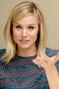Кристен Белл (Kristen Bell) House Of Lies press conference portraits by Munawar Hosain (Los Angeles, April 15, 2014) - 44xHQ 4a5acc430026333