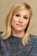 Кристен Белл (Kristen Bell) House Of Lies press conference portraits by Munawar Hosain (Los Angeles, April 15, 2014) - 44xHQ A6ae0b430026196