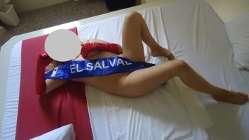 Prostituta de lujo salvadoreña, rubia y culona