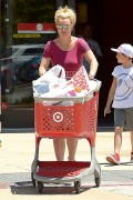 Бритни Спирс (Britney Spears) Shopping At Target With Her Boys, 08.07.2015 - 75xHQ 7d4d52431449041