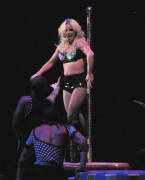 Бритни Спирс (Britney Spears) - Opening night of 'The Circus Starring Britney Spears Tour', New Orleans, 03.03.2009 - 122xHQ 08834c431458503