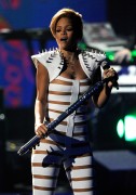 Рианна (Rihanna) American Music Awards in LA 2009 (63xHQ) 113024431459816
