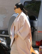 Ким Кардашян (Kim Kardashian) Pregnant Spotted At The Pantages Theatre In Hollywood, 26.07.2015 (11xHQ) 9cac85431450340