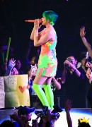 Кэти Перри (Katy Perry) performing on tour in Shanghai, 21.04.2015 (42xHQ) Bc070e431457628