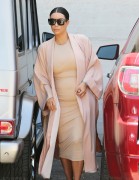 Ким Кардашян (Kim Kardashian) Pregnant Spotted At The Pantages Theatre In Hollywood, 26.07.2015 (11xHQ) C8ee23431450471