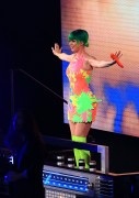 Кэти Перри (Katy Perry) performing on tour in Shanghai, 21.04.2015 (42xHQ) Db29b5431457610
