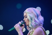Кэти Перри (Katy Perry) performing on tour in Shanghai, 21.04.2015 (42xHQ) Eeed00431457790