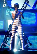 Рианна (Rihanna) American Music Awards in LA 2009 (63xHQ) Fe8557431459893