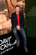 Дэвид Бекхэм (David Beckham) launch of his new Bodywear range at the H&M Times Square (New York, February 1, 2014) - 238xHQ 0a14d6431468767
