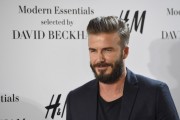 Дэвид Бекхэм (David Beckham) Presenting the Modern Essentials Collection by H&M in Madrid, 20.03.2015 - 35xHQ 0e9bf8431468504