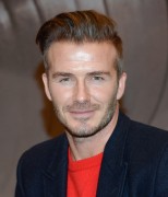 Дэвид Бекхэм (David Beckham) launch of his new Bodywear range at the H&M Times Square (New York, February 1, 2014) - 238xHQ 1e2cdf431469577