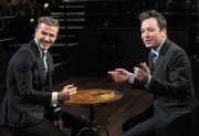 Дэвид Бекхэм (David Beckham) Late Night with Jimmy Fallon (New York, January 31, 2014) - 37xHQ 25d0e5431469009