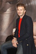 Дэвид Бекхэм (David Beckham) launch of his new Bodywear range at the H&M Times Square (New York, February 1, 2014) - 238xHQ 2f56df431468527