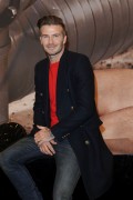 Дэвид Бекхэм (David Beckham) launch of his new Bodywear range at the H&M Times Square (New York, February 1, 2014) - 238xHQ 4cb1c5431468385