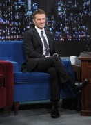 Дэвид Бекхэм (David Beckham) Late Night with Jimmy Fallon (New York, January 31, 2014) - 37xHQ 864d87431469032